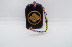 縁起石　家紋　花菱