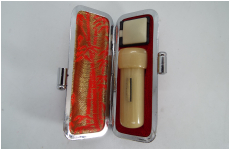 オランダ水牛　12－36.サヤ丹入れ　ケース付き