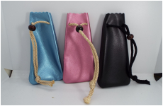 風水　黒色　玉つき　皮袋　小　13×7