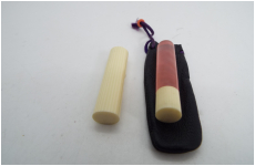 企画品　先次印材　　白ラクト小判　皮袋付き