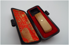 オランダ水牛　12ミリ角　菱型丹入り　ケース付き