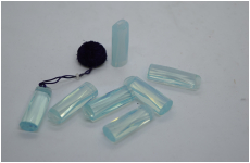 時計堤　水晶？　ガラス？