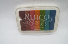 ツキネコ　ニジコ