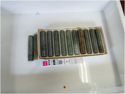 翡翠印材　C級品　１２×６０