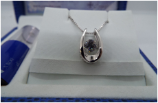 ダンシングストーン　ネックレス　I